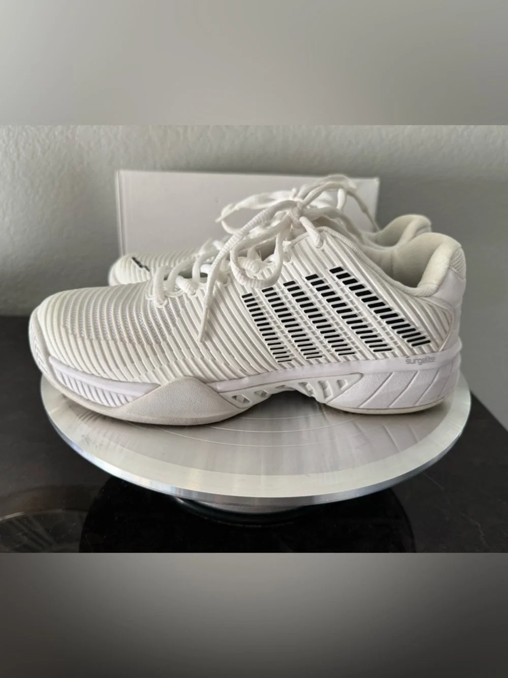 EUC K-Swiss Hypercourt Express 2 Women’s 9.5 Tennis/Pickleball Court Shoes - Picture 2 of 10